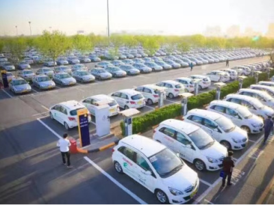 東方時(shí)尚報(bào)名需要什么？