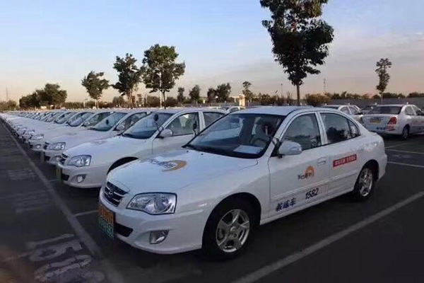 東方時尚駕校：學車有竅門 民警為你詳解考駕攻略