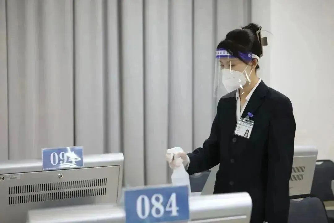 「東方時尚駕校」