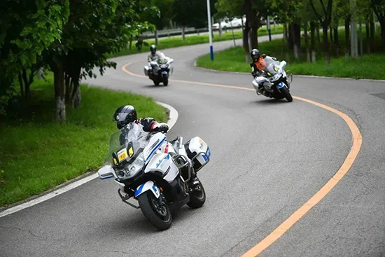 東方時尚摩托車駕照考試條件有哪些呢？