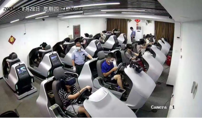 北京東方時(shí)尚駕官網(wǎng)上的科目三靠邊停車操作步驟，